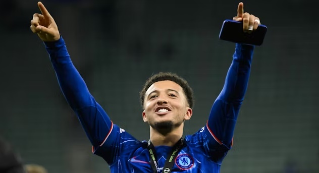 Sancho tỏa sáng, giúp Chelsea đăng quang Conference League và đặt dấu hỏi tương lai